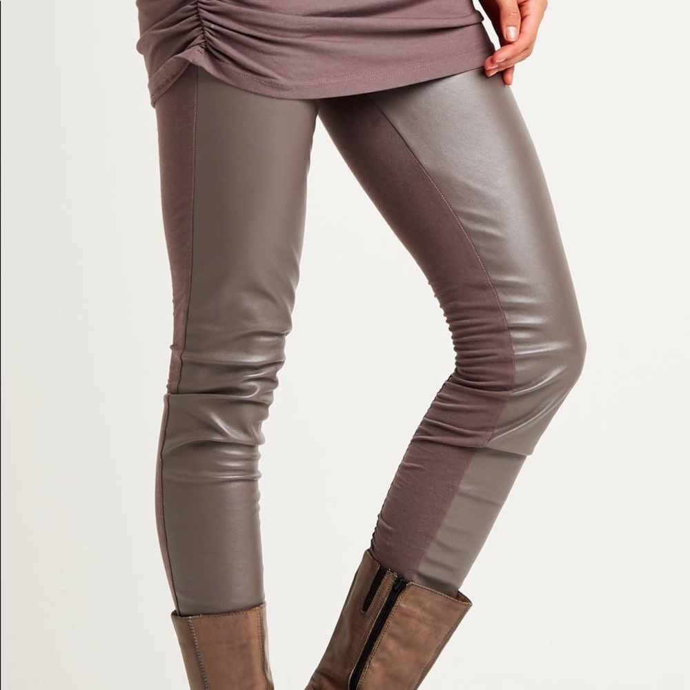 PLANET by Lauren G Designer Luxury Vegan Leather “Sexy Leggings” Ruched size 1